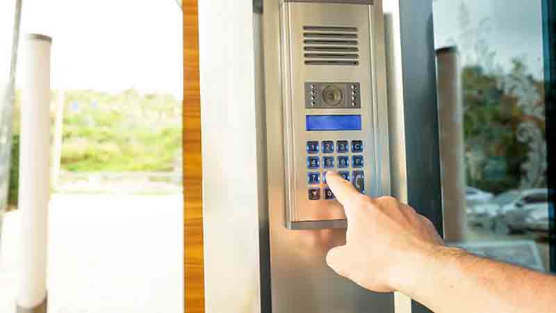 Quels sont les avantages d'une porte blindée pour un bâtiment ? Guadeloupe<br>Les raisons d’installer une porte blindée dans un bâtiment, Guadeloupe<br>Les bénéfices d’une porte blindée pour un bâtiment, Guadeloupe
